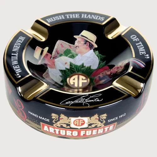 ARTURO FUENTE アルトゥーロ 陶磁器 灰皿 ブラック ゴールド ARTURO FUENTE アルトゥーロ 陶磁器 灰皿 ブラック ゴールド