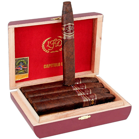 CHAPTER I & CAPITULO II (LA FLOR DOMINICANA)